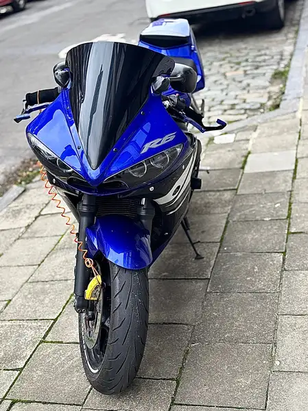 Yamaha YZF-R6 - foto 2