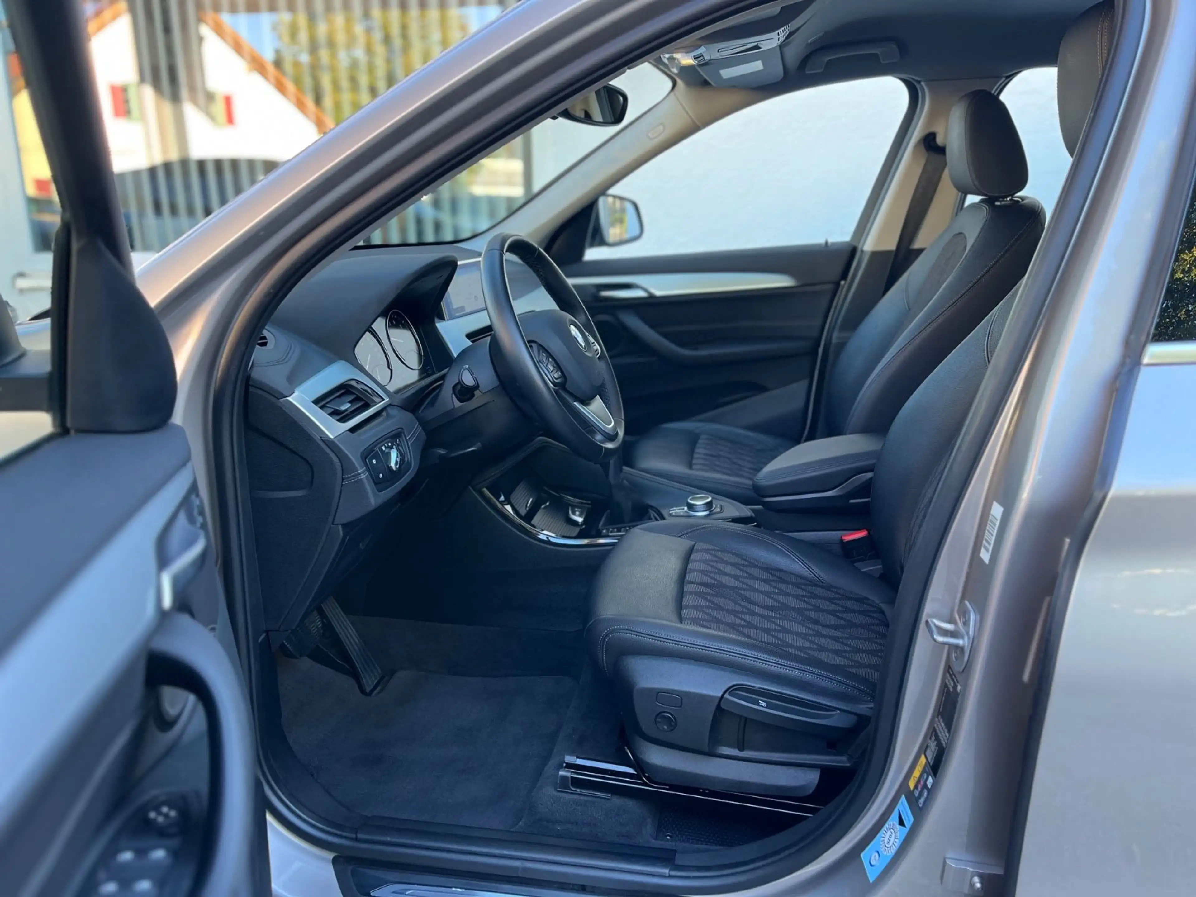 BMW X1 xDrive 25 e Aut. xLine Navi+Leder+AHK+18"Alu — photo 8