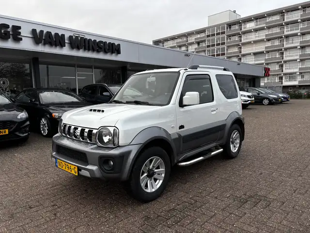 Suzuki Jimny 1.3 Exclusive 4x4 Pilot limited edition by GMT Air