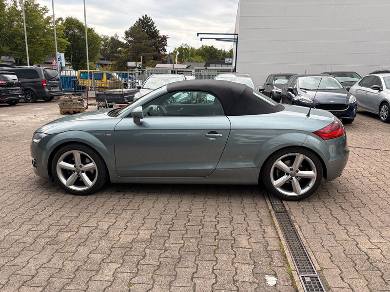 Audi TT Coupe/Roadster 2.0 TFSI Roadster*S-LINE* — photo 8
