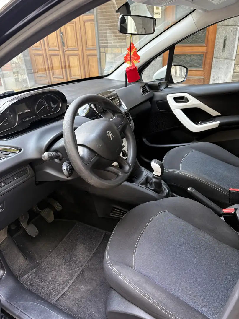 Peugeot 208 benzine manueel - 1