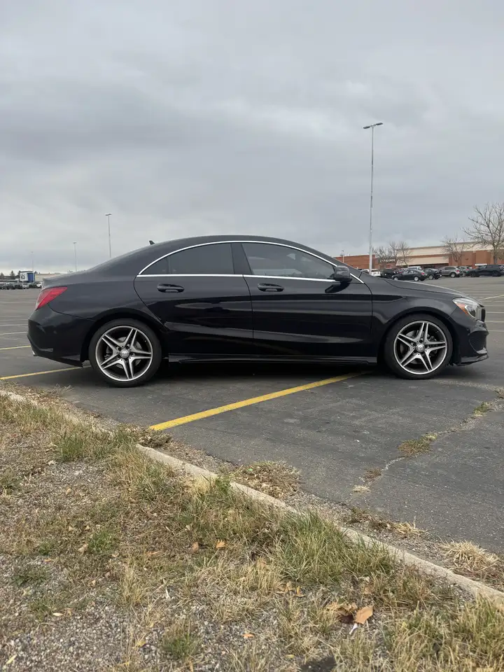Mercedes-Benz CLA снимка Mercedes-Benz CLA