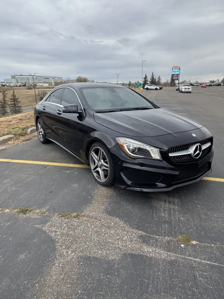 Mercedes-Benz CLA снимка Mercedes-Benz CLA