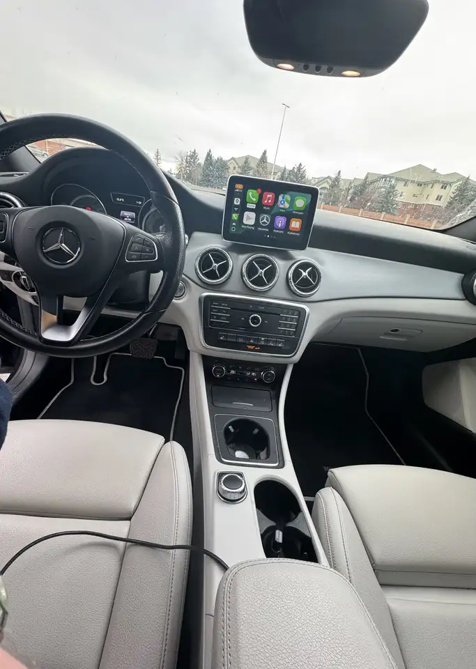Mercedes-Benz CLA снимка Mercedes-Benz CLA