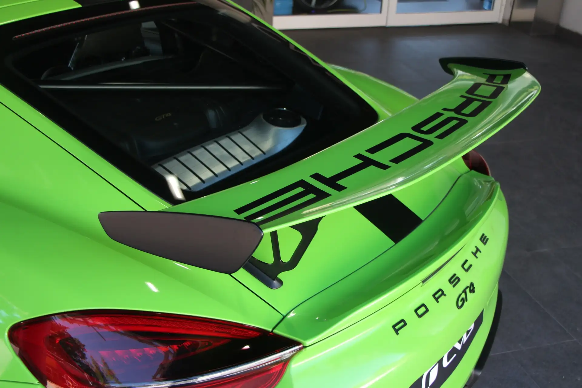 Porsche Cayman Cayman GT4 2015 초록 사진 8