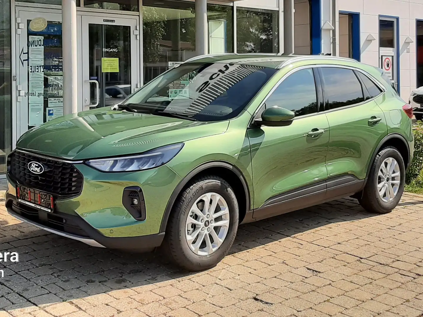 Ford Kuga Titanium Grün - 1