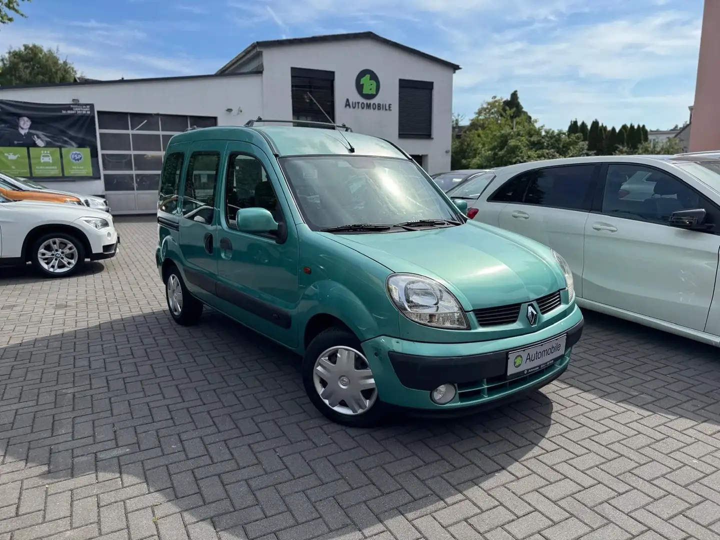 Renault Kangoo Privilege*KLIMA*AHK*4S-REIFEN Vert - 1