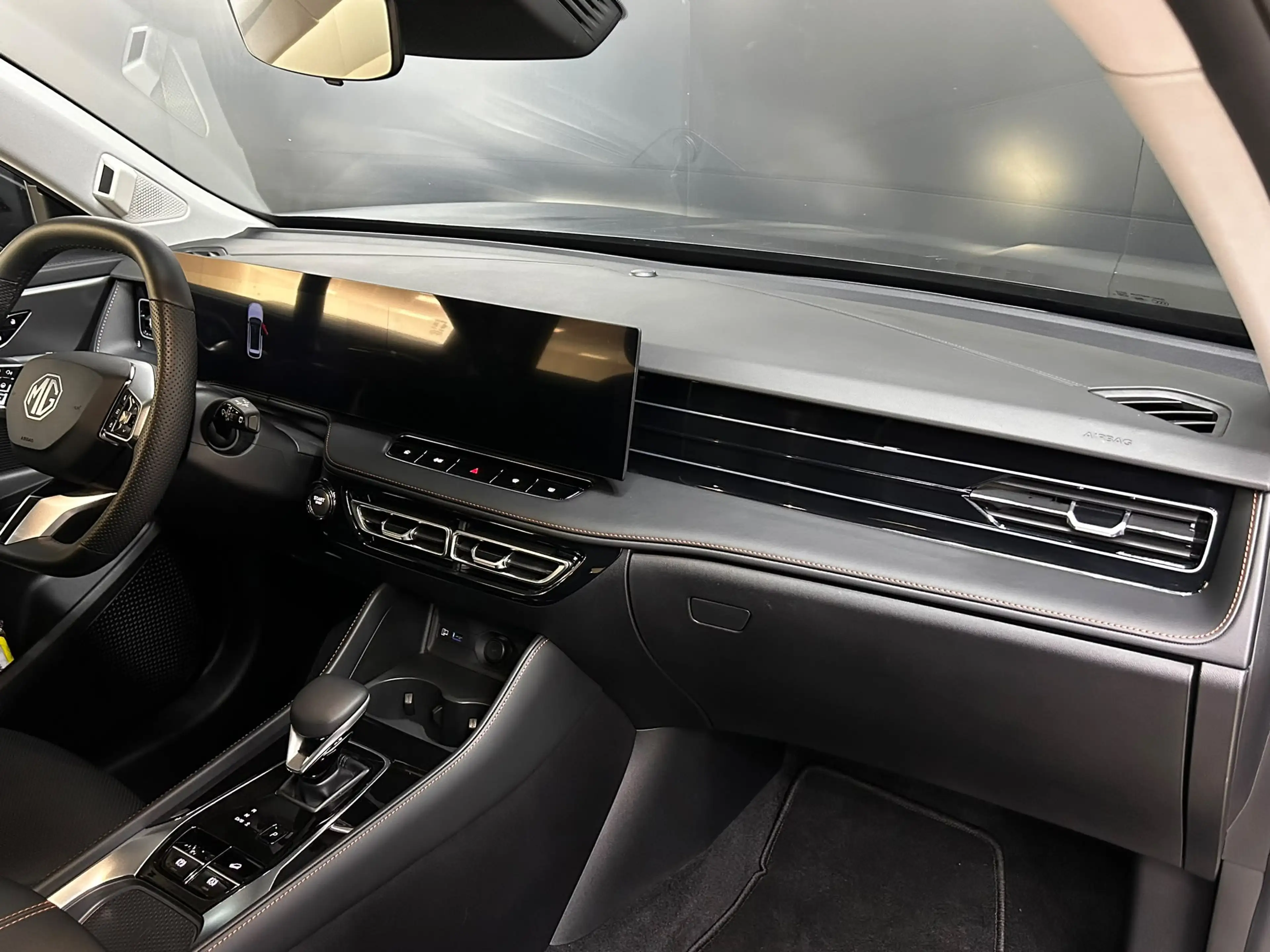 MG HS 1.5 TGDI Luxury >NAV+360+VIRTU+ACC+LEDER+SHZ+ — photo 14