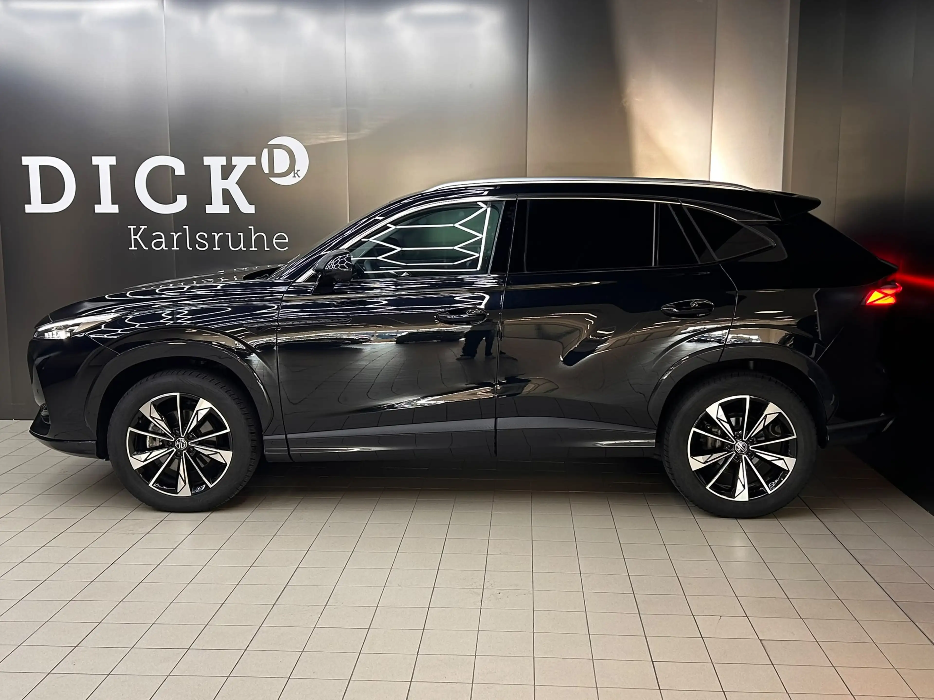 MG HS 1.5 TGDI Luxury >NAV+360+VIRTU+ACC+LEDER+SHZ+ — photo 4