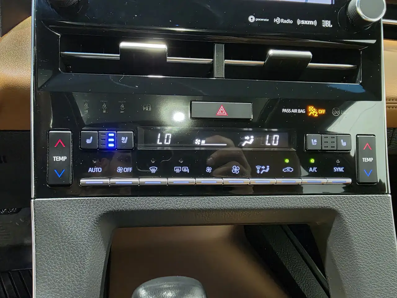Toyota Avalon снимка Toyota Avalon