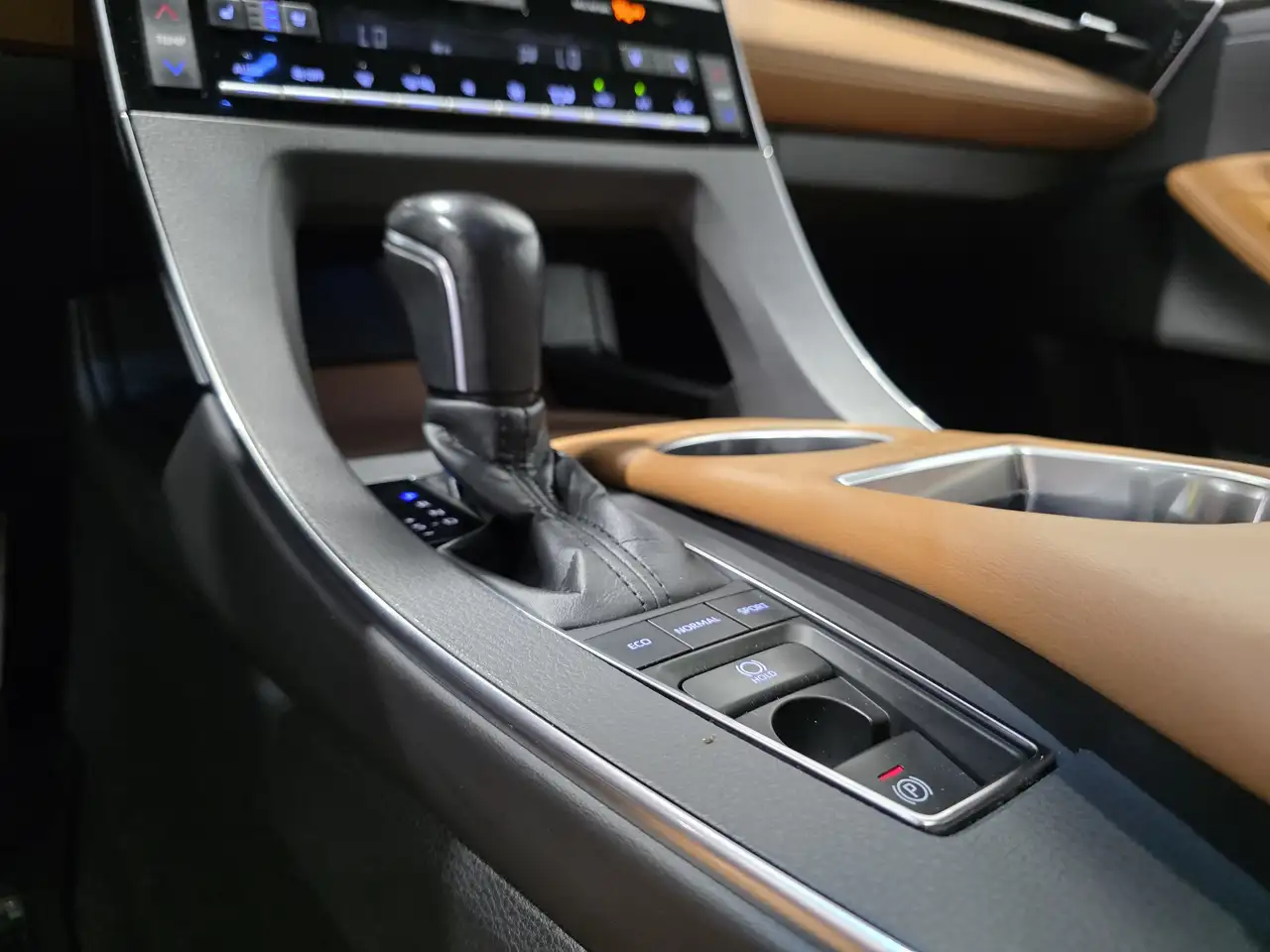 Toyota Avalon снимка Toyota Avalon