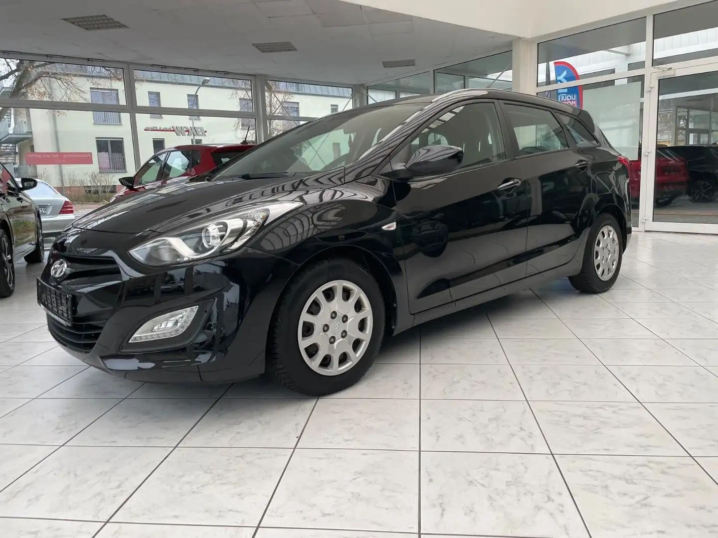 Hyundai i30 cw Classic Schwarz - 1