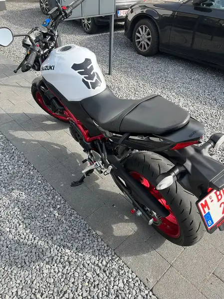 Suzuki SV 650 - foto 6