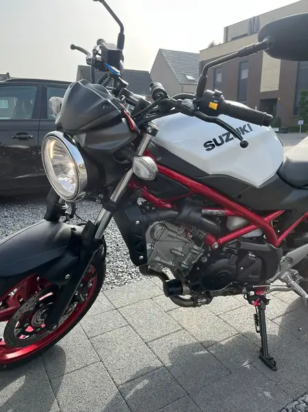Suzuki SV 650 - foto 8