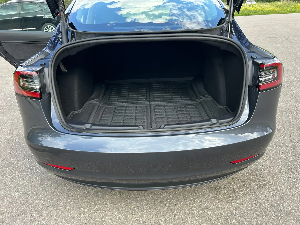 Tesla Model 3 fotografie Tesla Model 3