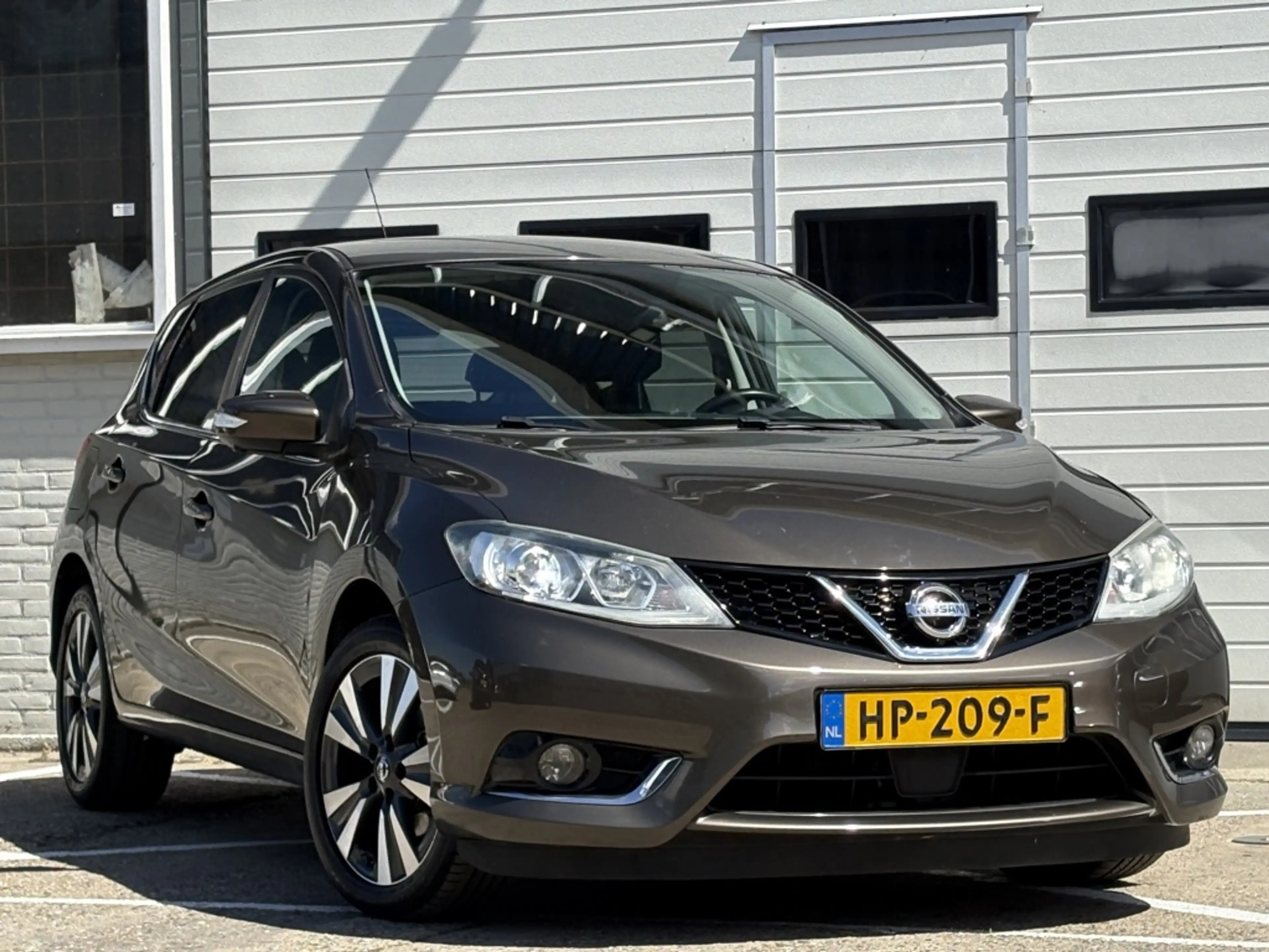 Nissan Pulsar 1.2 DIG-T Tekna Navi | Leder | 360 camera | Stoelv — photo 9