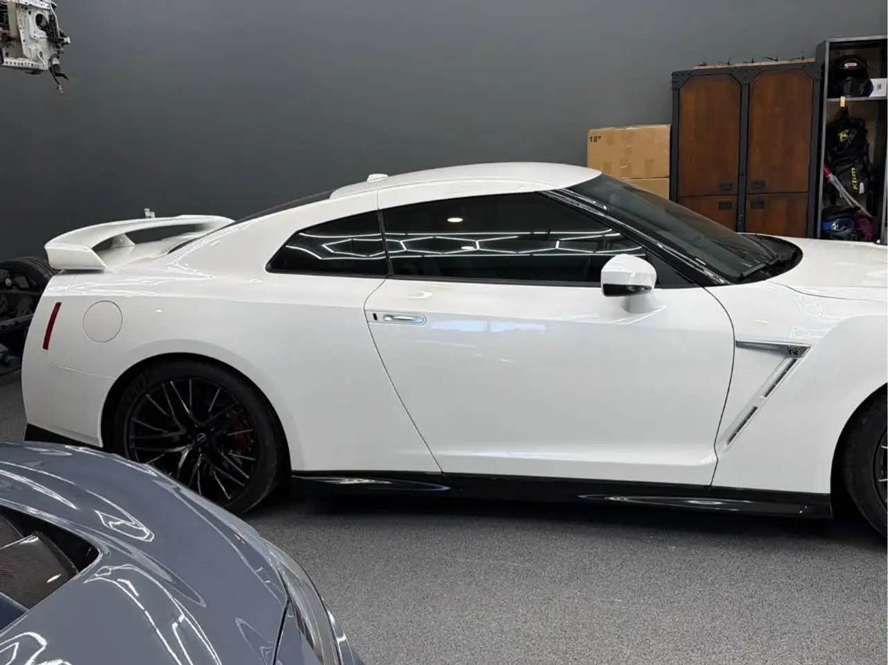 Nissan GT-R снимка Nissan GT-R