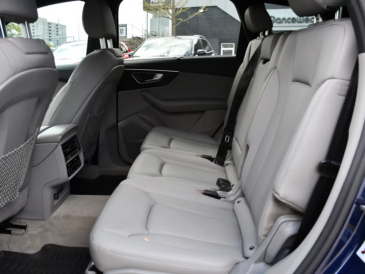 Audi Q7 снимка Audi Q7