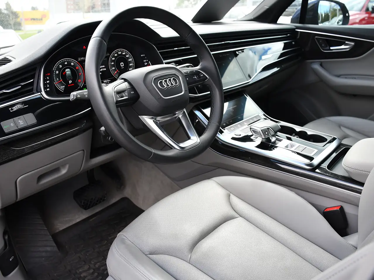 Audi Q7 снимка Audi Q7