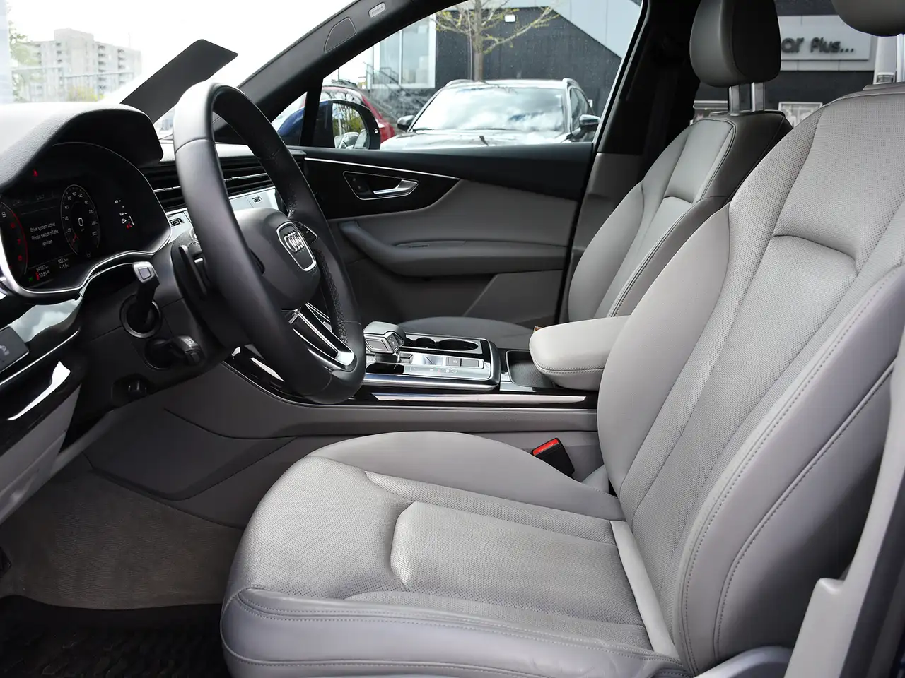 Audi Q7 снимка Audi Q7