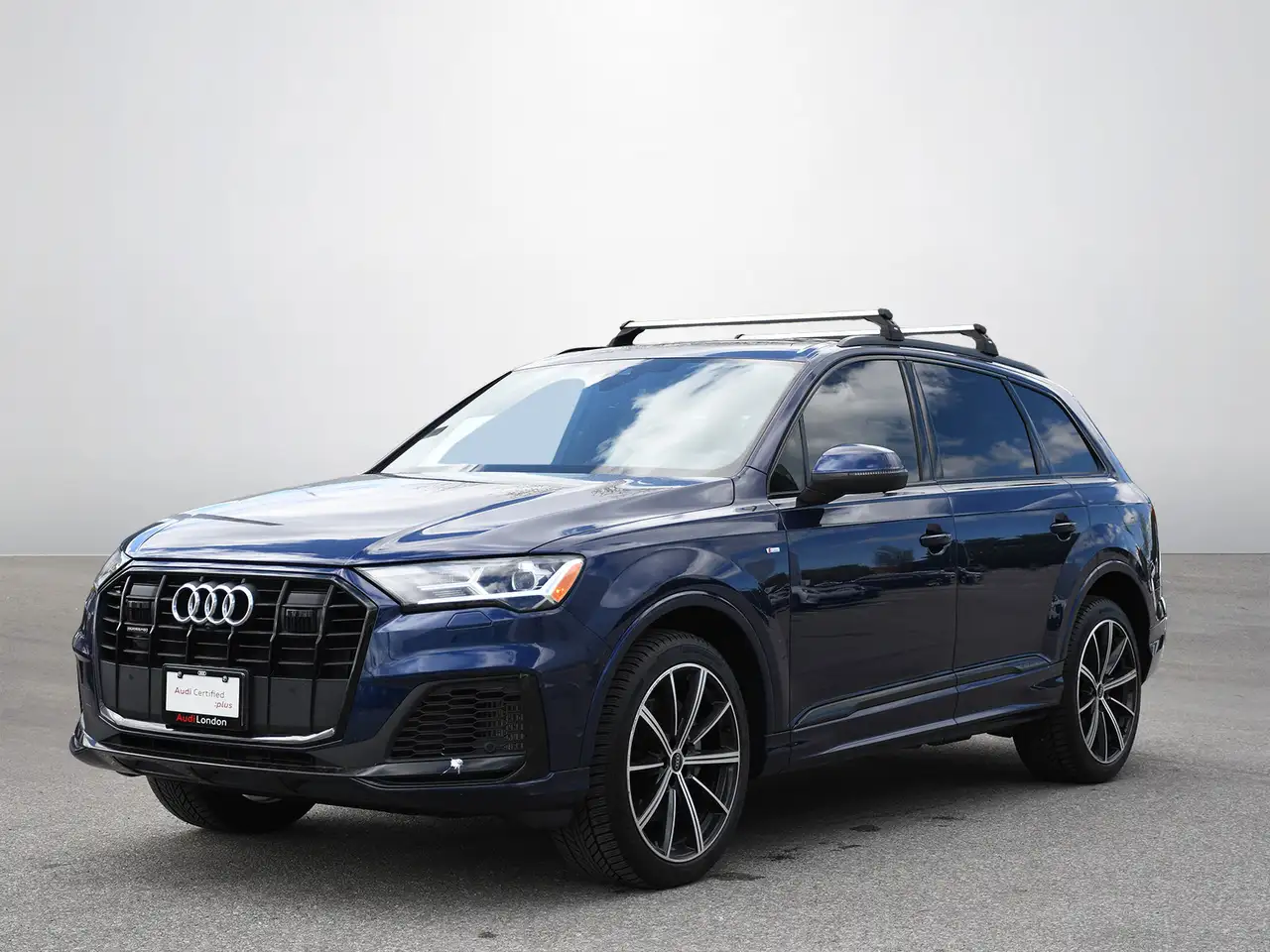 2022 Audi Q7 photo 2022 Audi Q7