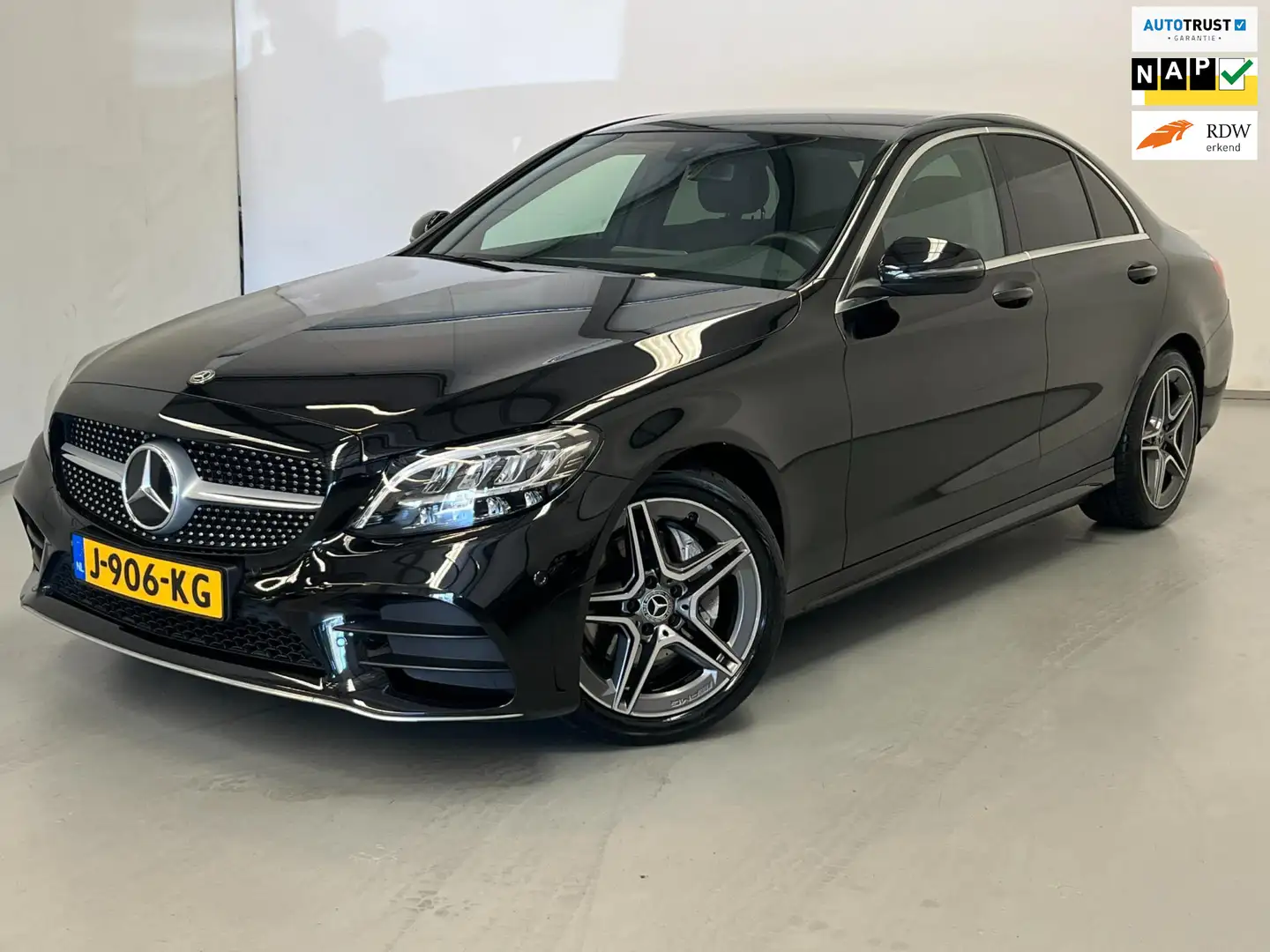 Mercedes-Benz C 180 AMG / BTW / NL-auto / Facelift Zwart - 1