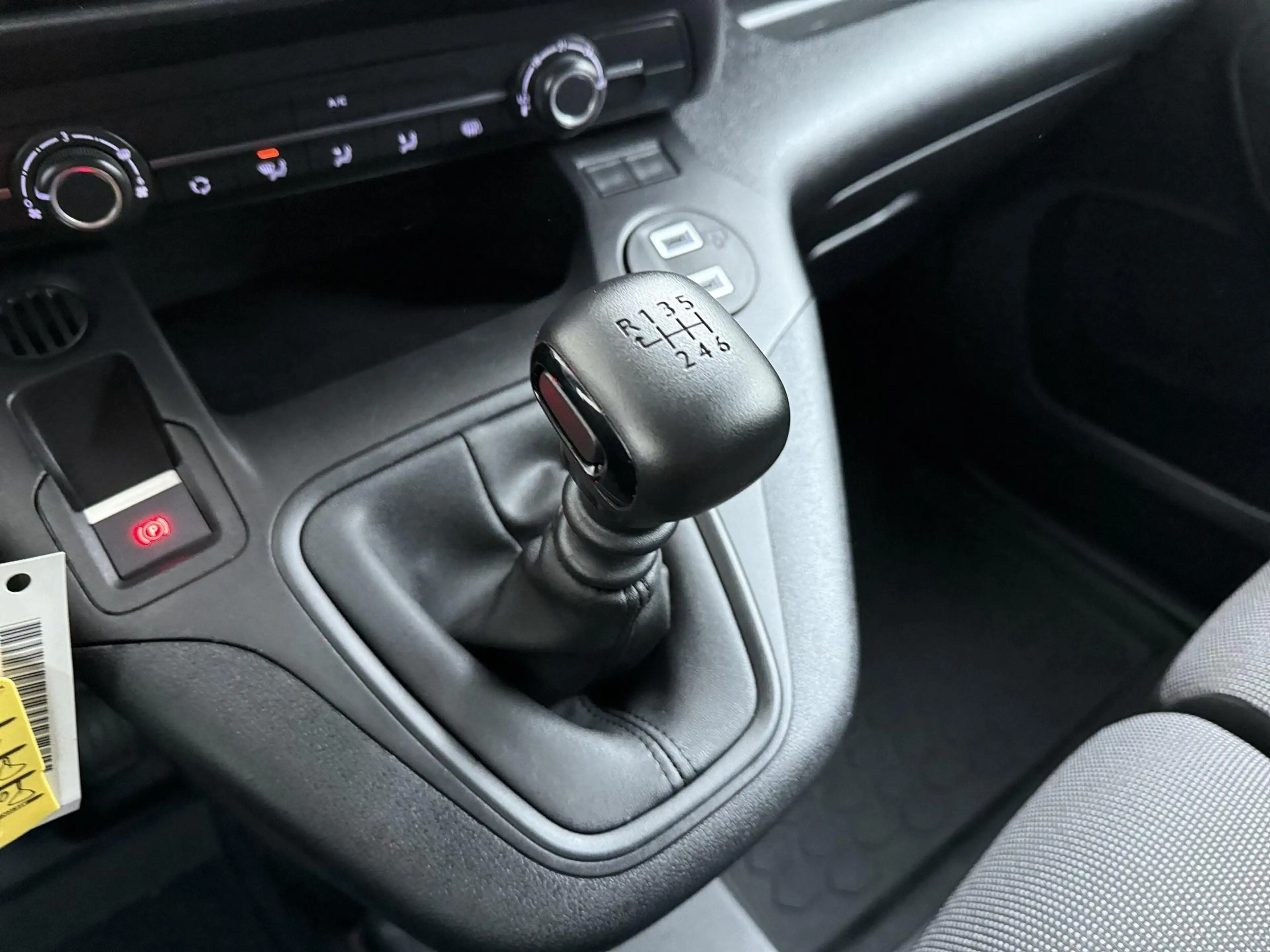 Peugeot Partner 1.5 BlueHDi 130 S&S L1 | Pack Comfort Connect | Pa — photo 12