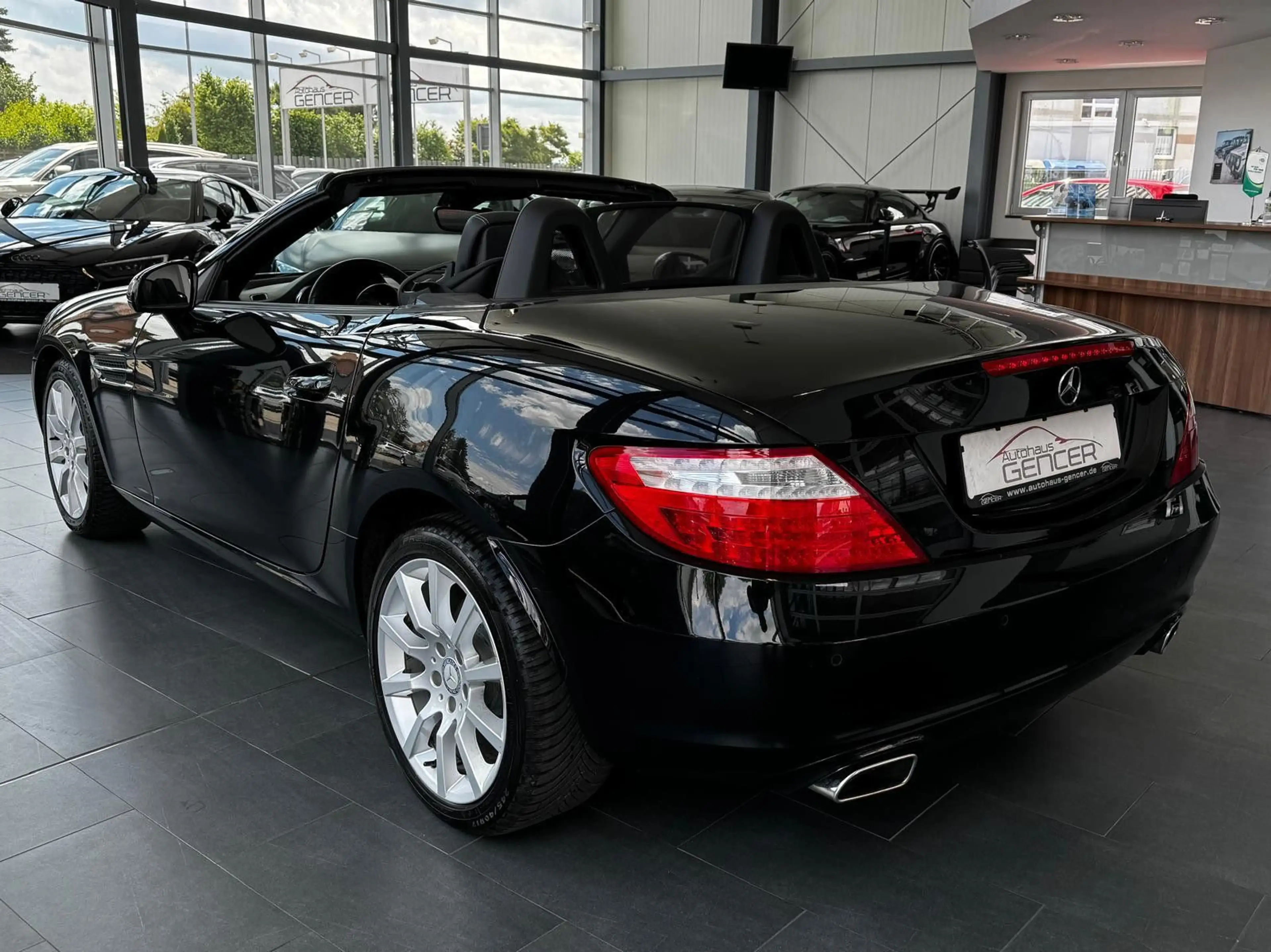 Mercedes-Benz SLK 200 BlueEFFICIENCY "Leder/PDC/Klima/LM" — photo 6