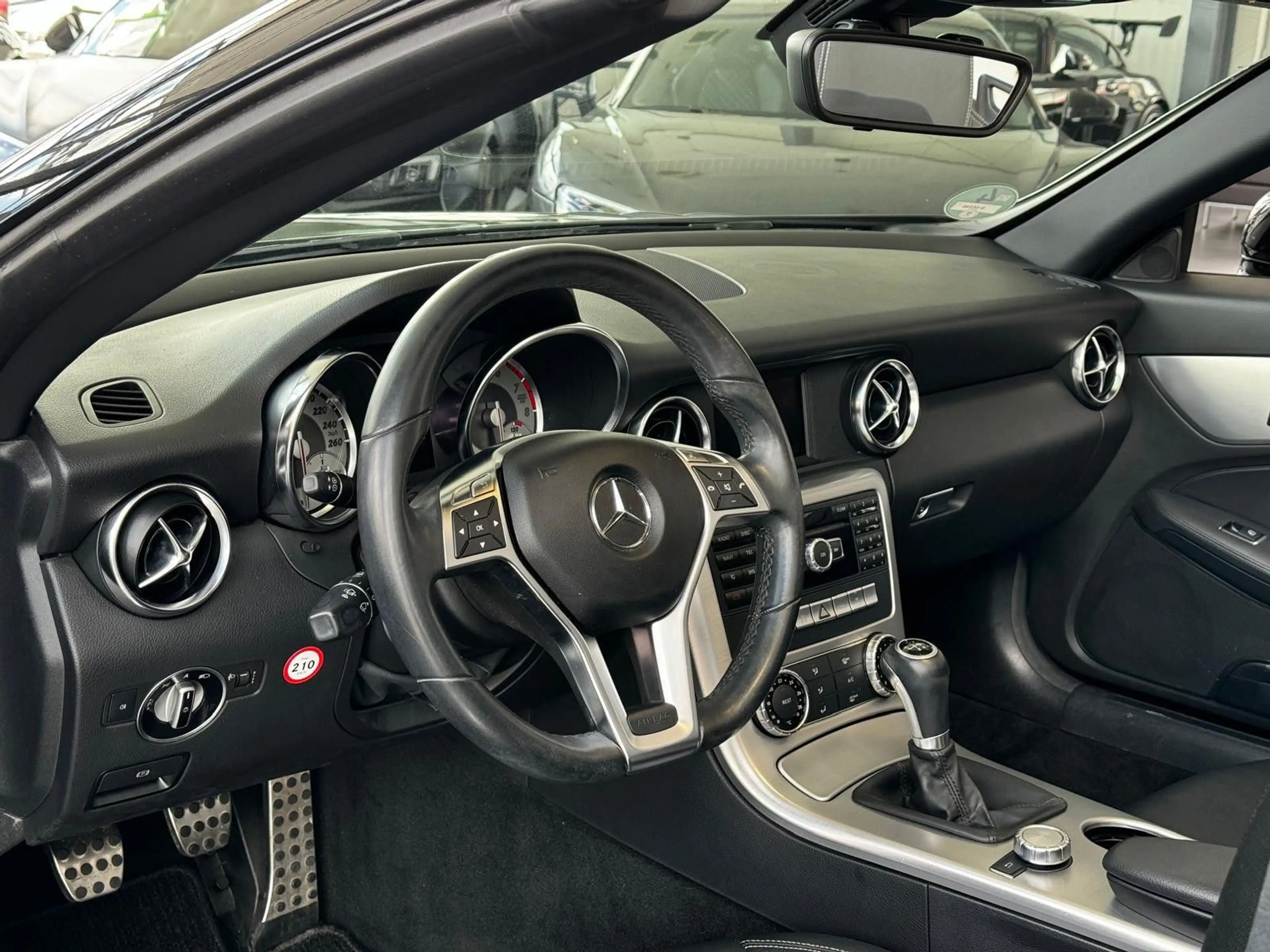 Mercedes-Benz SLK 200 BlueEFFICIENCY "Leder/PDC/Klima/LM" — photo 9