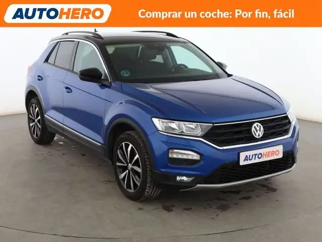 Volkswagen T-Roc view 8