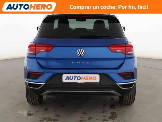 Volkswagen T-Roc view 5