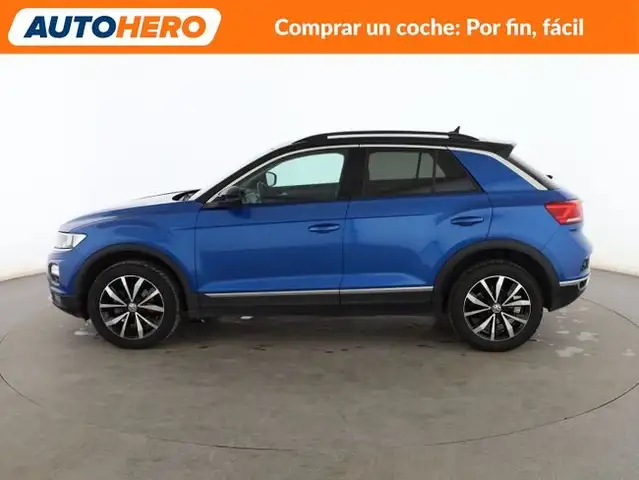Volkswagen T-Roc view 3