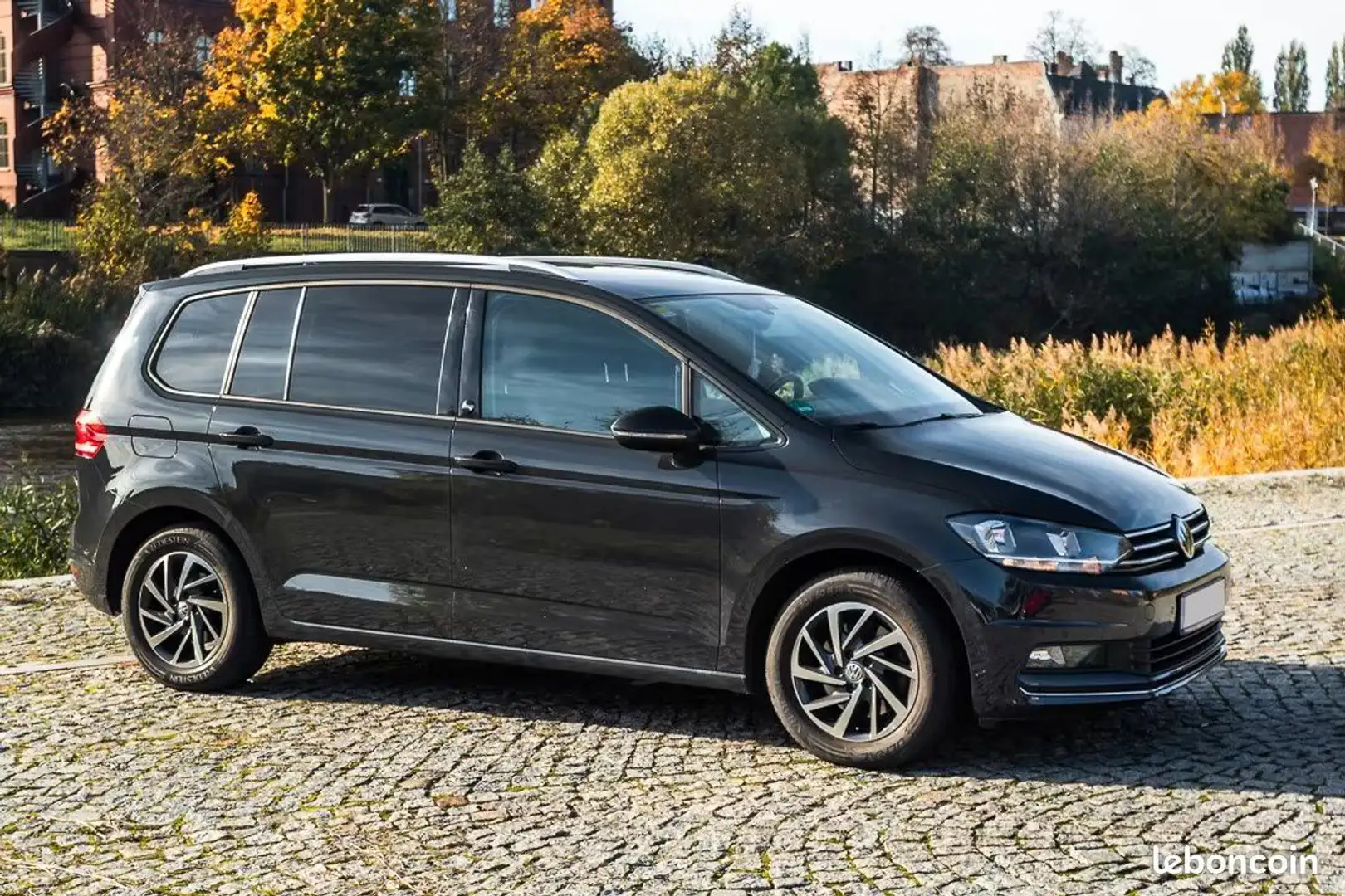 Volkswagen Touran Vw 1.5 tsi 150 sound Noir - 2