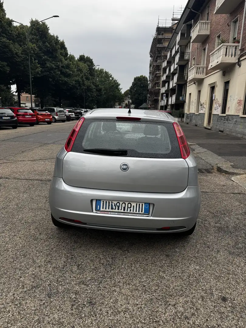 Fiat Grande Punto 5p 1.2 Dynamic 65cv - 2