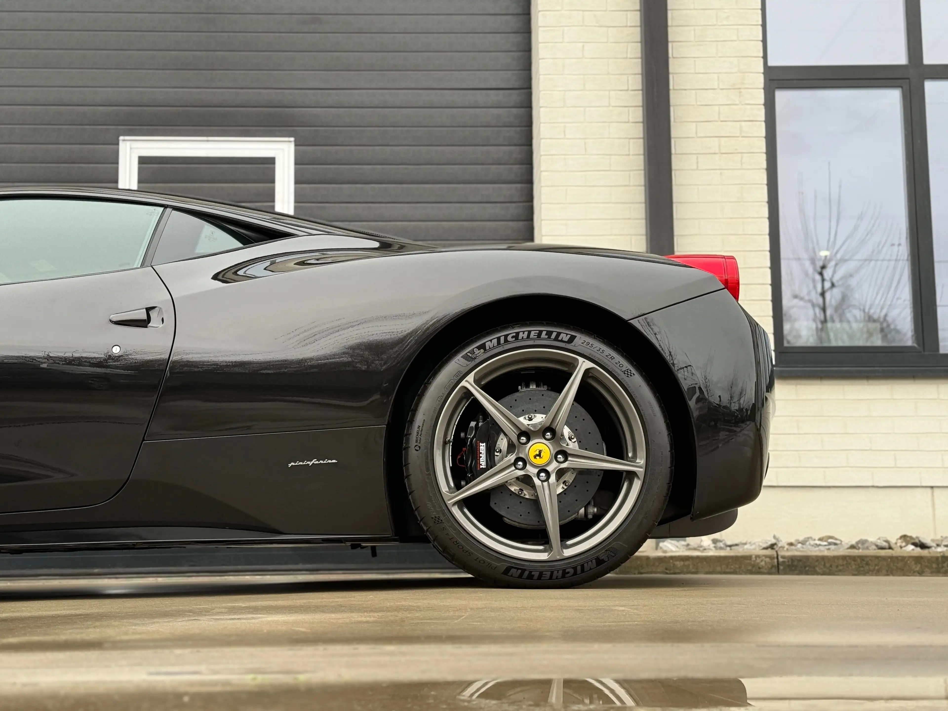 Ferrari 458 Italia — photo 11