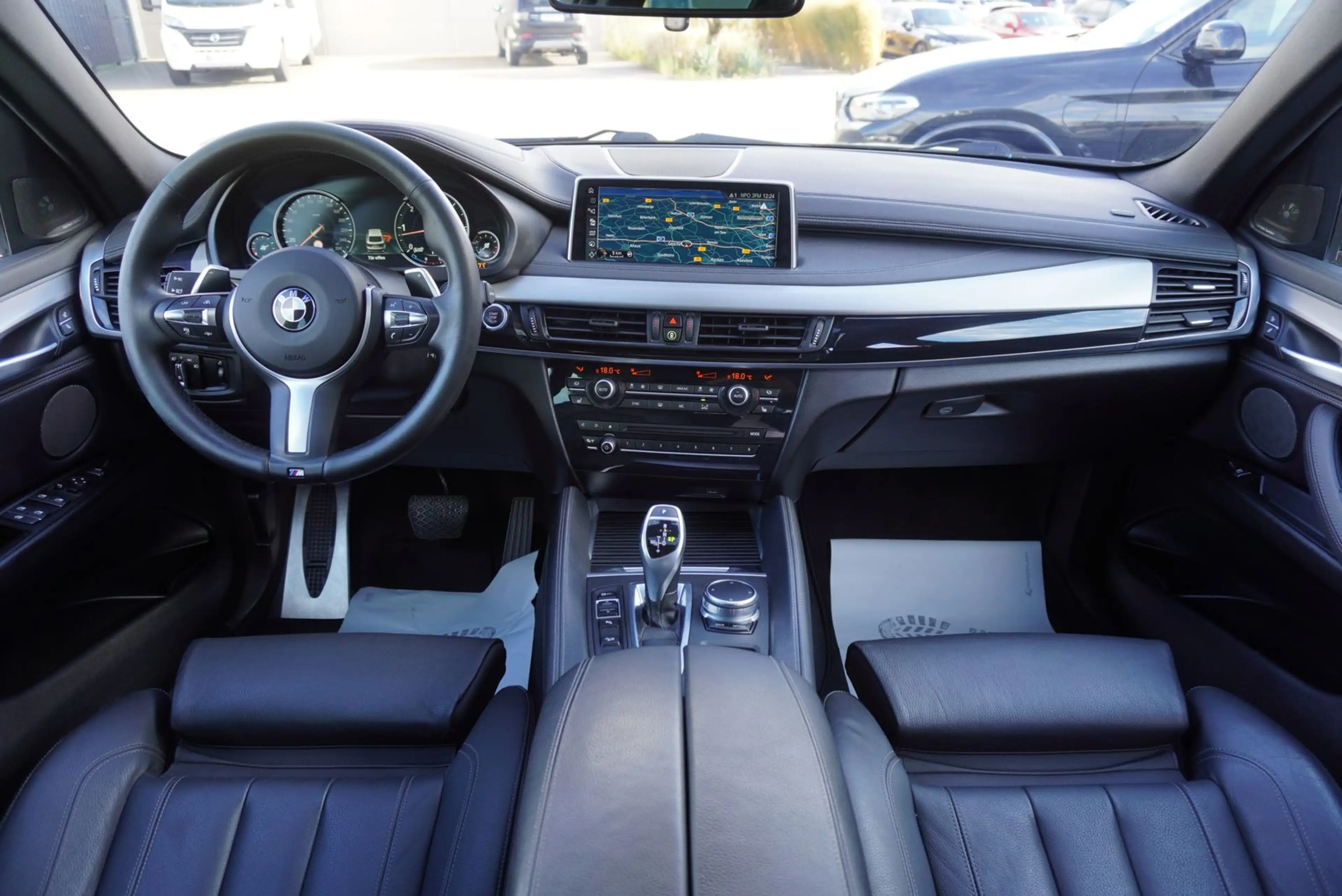 BMW X6 xDrive 30 d M-Sport/Pano/LED/H&K/20Zoll/HUD/ — photo 13