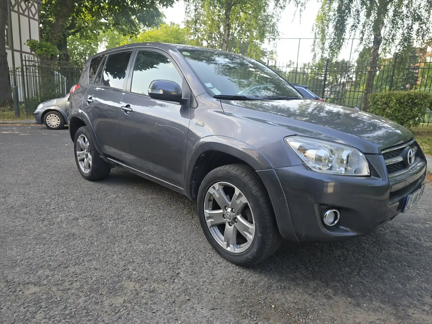 Toyota RAV 4 d-cat - 2