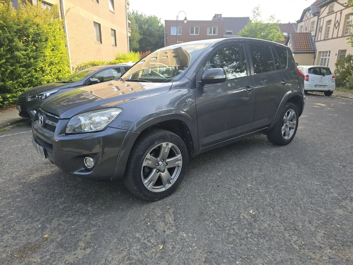 Toyota RAV 4 d-cat - 1