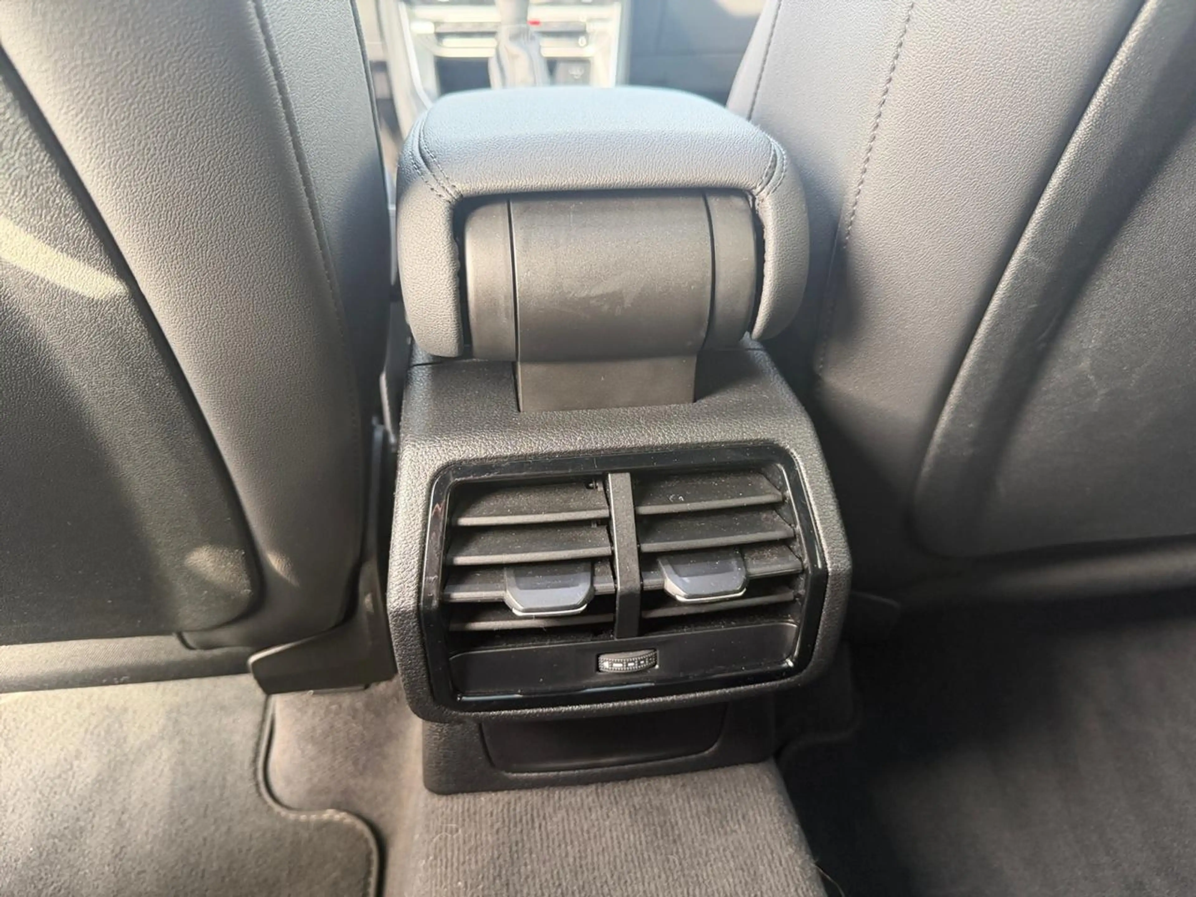 Audi Q3 35 TFSI Sport Edition S tronic — photo 5