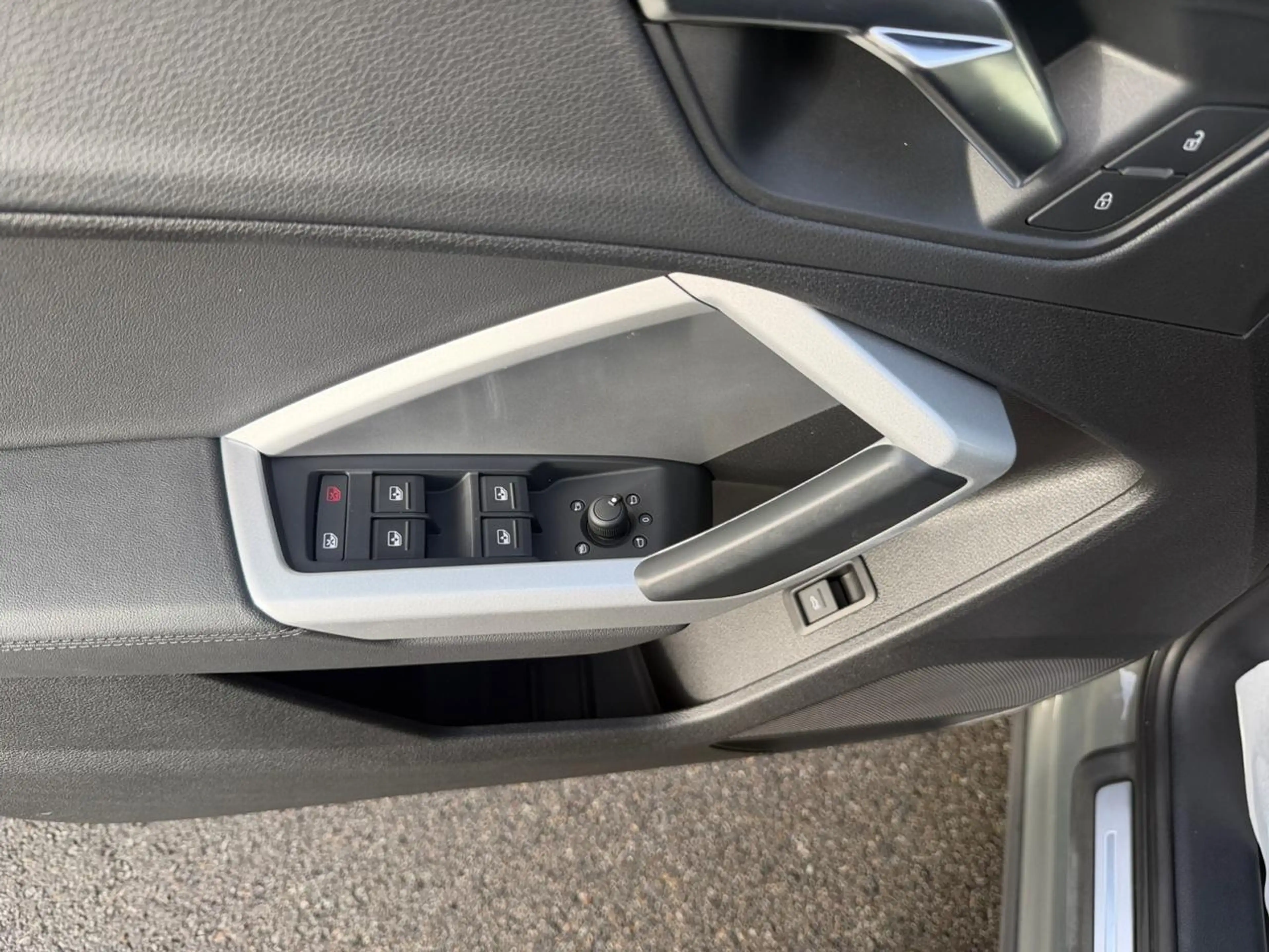 Audi Q3 35 TFSI Sport Edition S tronic — photo 15