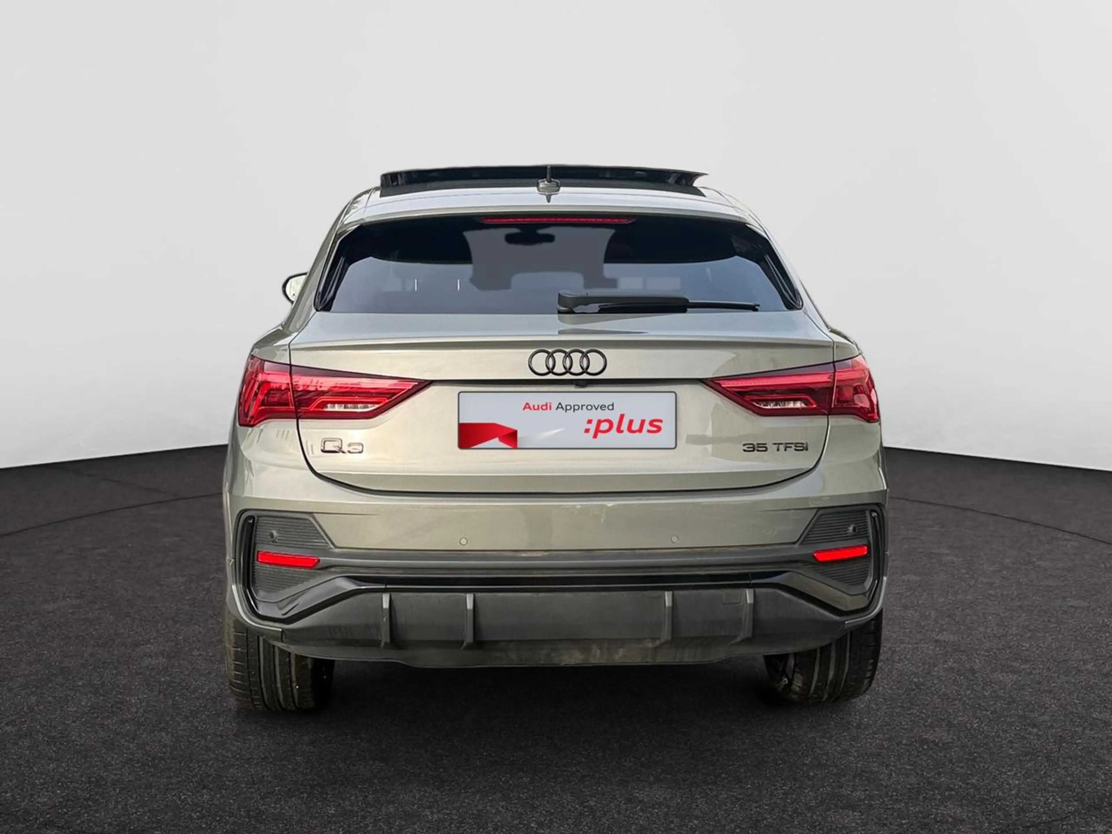Audi Q3 35 TFSI Sport Edition S tronic — photo 6