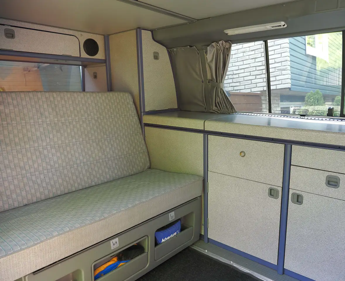 Volkswagen Eurovan снимка Volkswagen Eurovan
