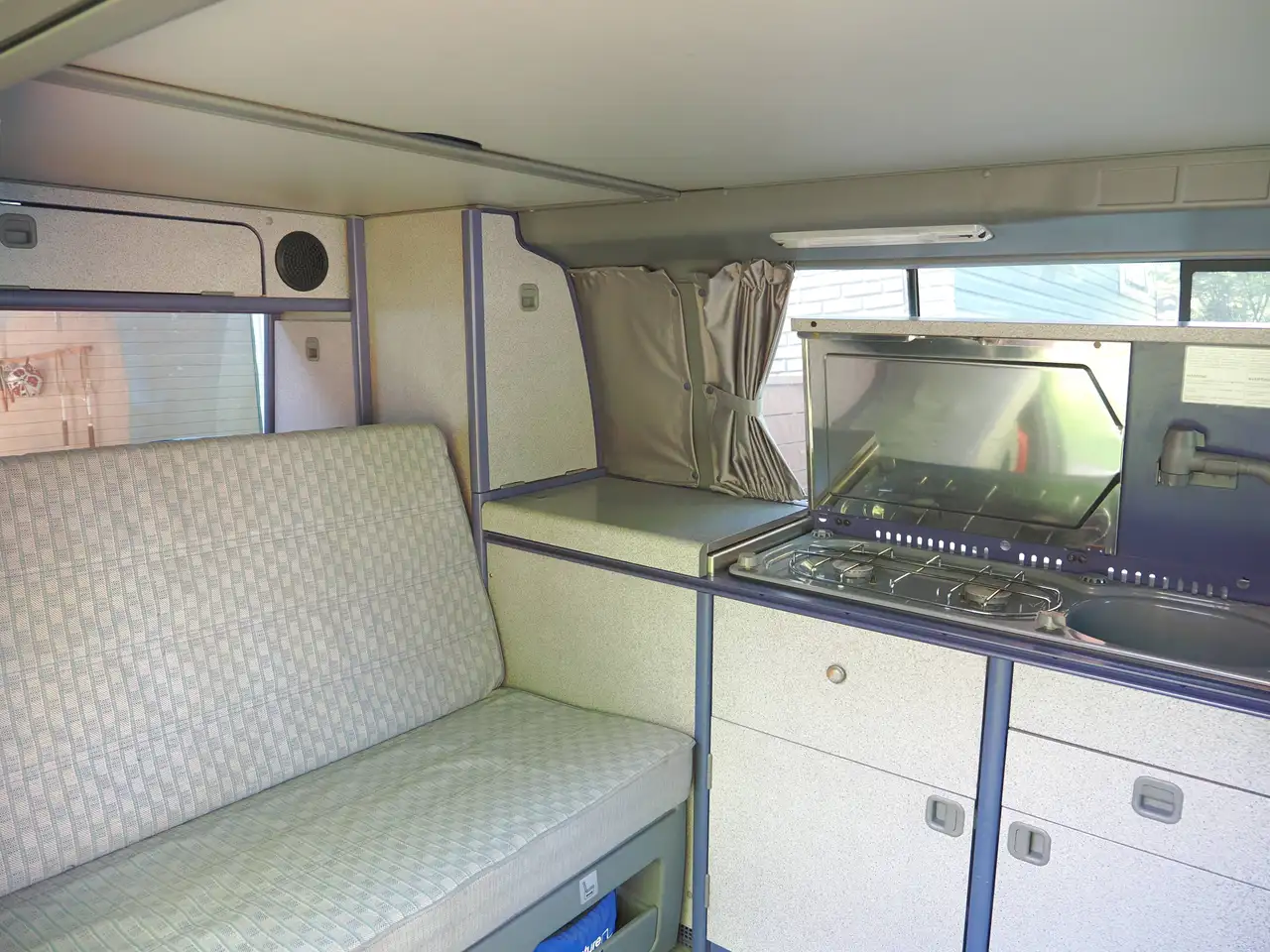 Volkswagen Eurovan снимка Volkswagen Eurovan