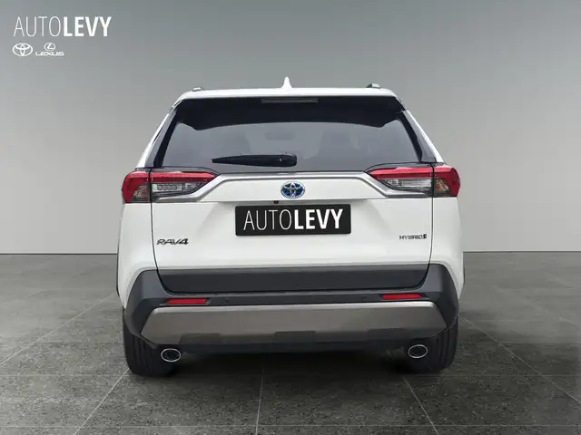 Toyota Rav4 view 5