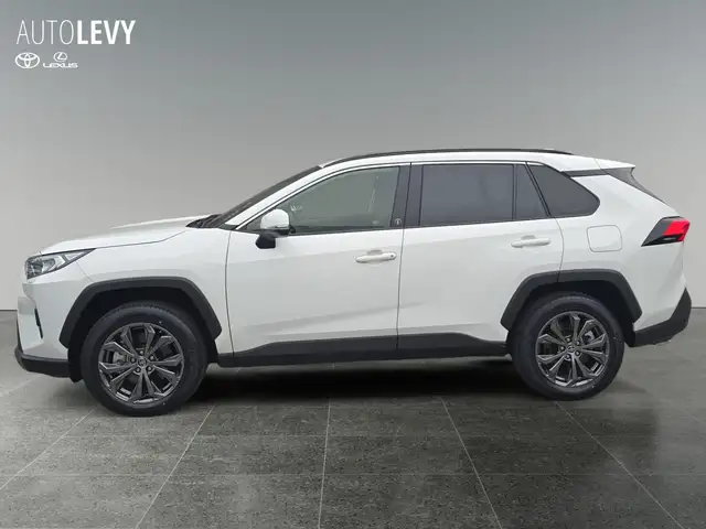 Toyota Rav4 view 3