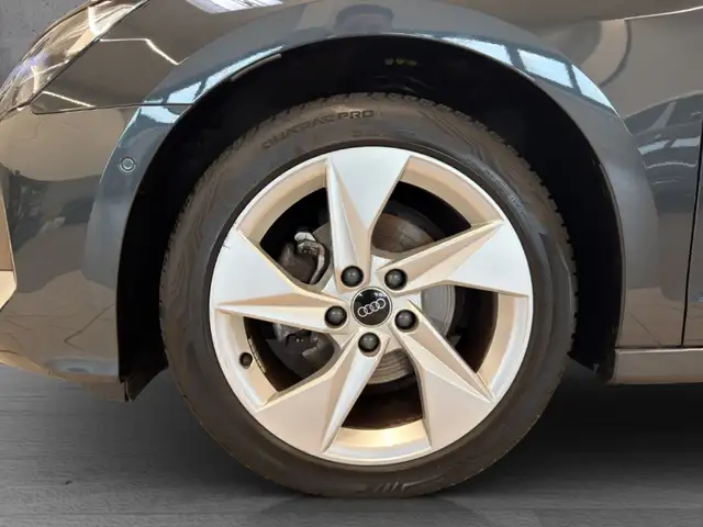 Audi A3 view 4