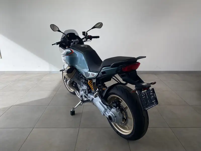 Moto Guzzi V 100 - foto 4