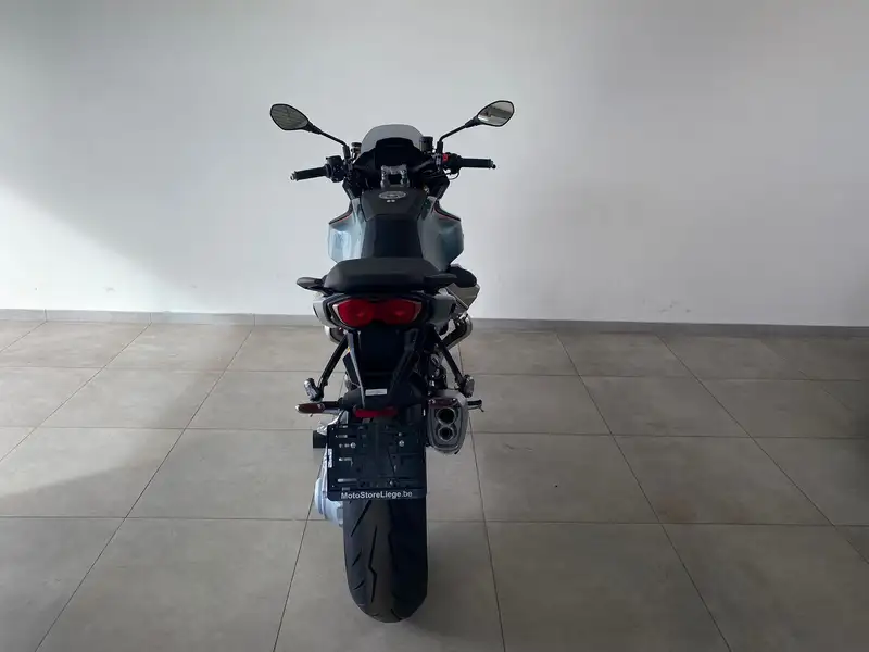 Moto Guzzi V 100 - foto 3