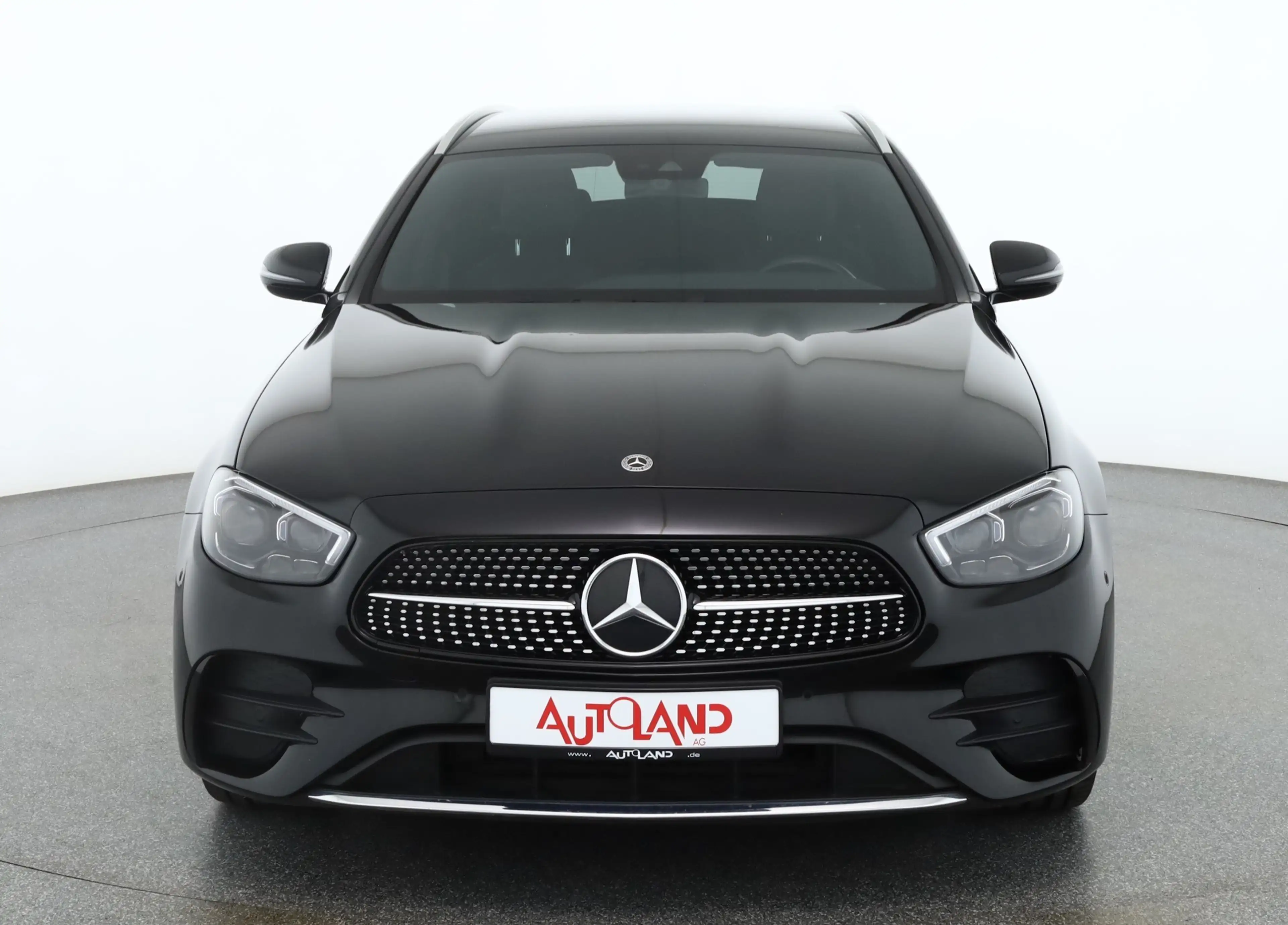 Mercedes-Benz E 300 E300 e T AMG Line LED Navi Kamera Tempomat AHK — photo 8