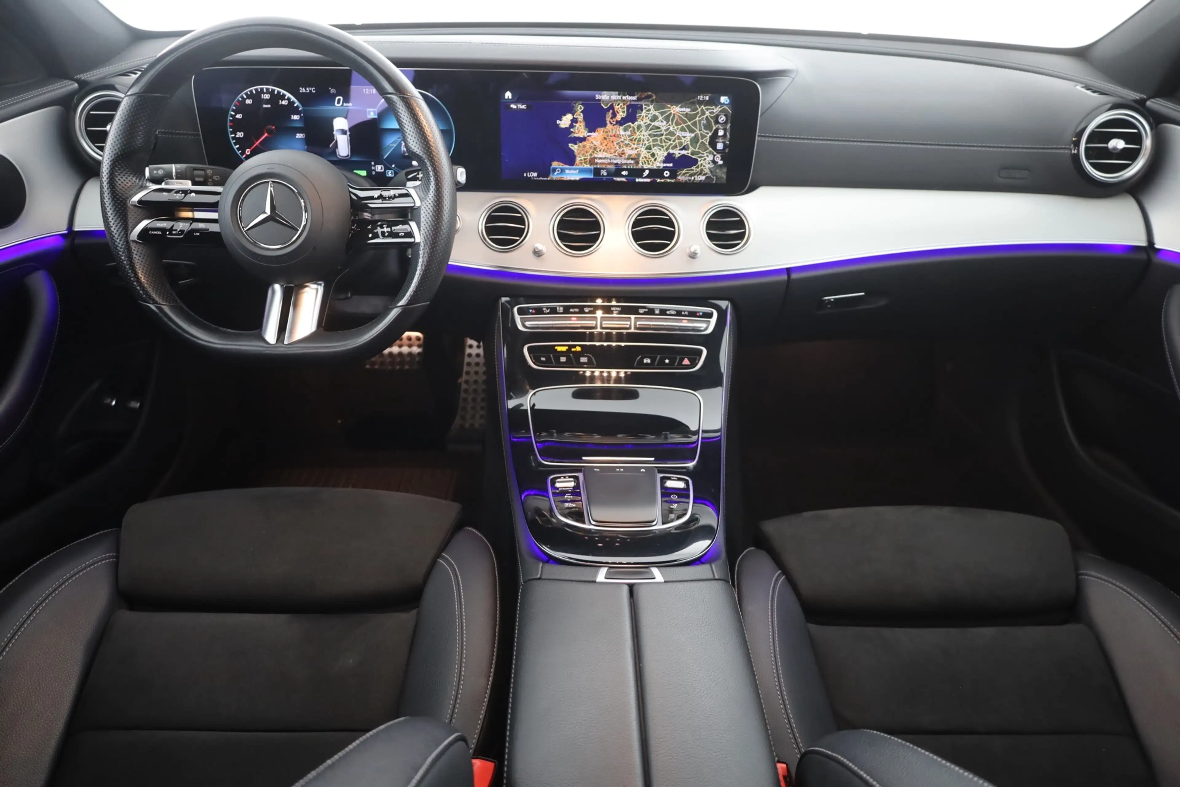 Mercedes-Benz E 300 E300 e T AMG Line LED Navi Kamera Tempomat AHK — photo 9